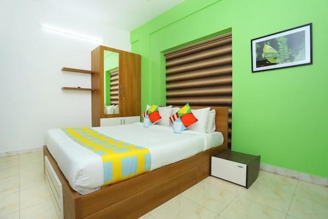 The Solo Apartments Kadavanthra Kochi Esterno foto